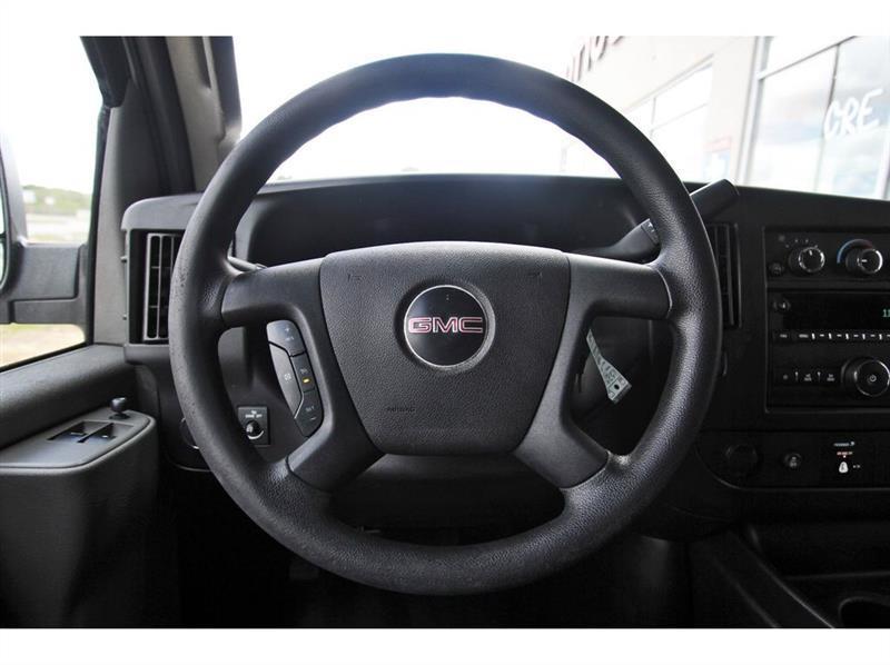 GMC Savana Cargo Van  2021