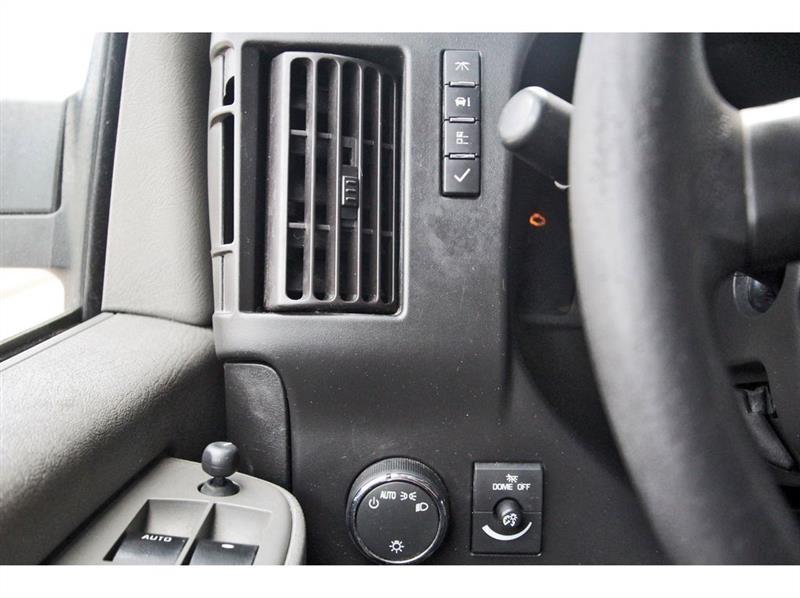 GMC Savana Cargo Van  2021