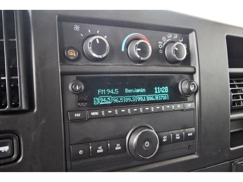 GMC Savana Cargo Van  2021