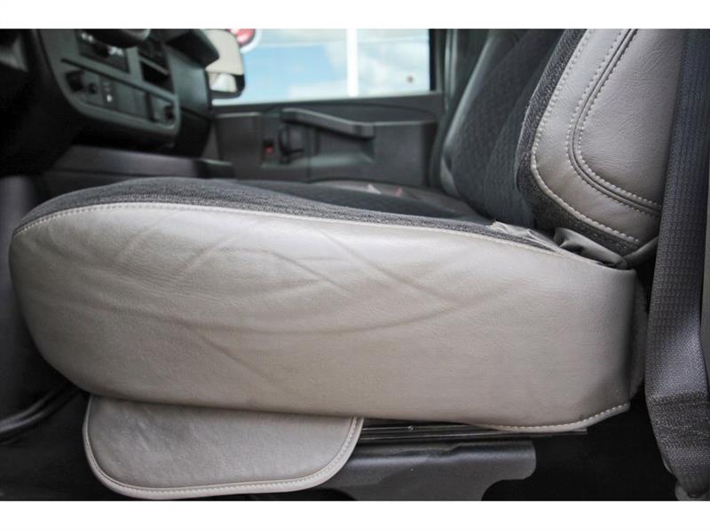 GMC Savana Cargo Van  2021