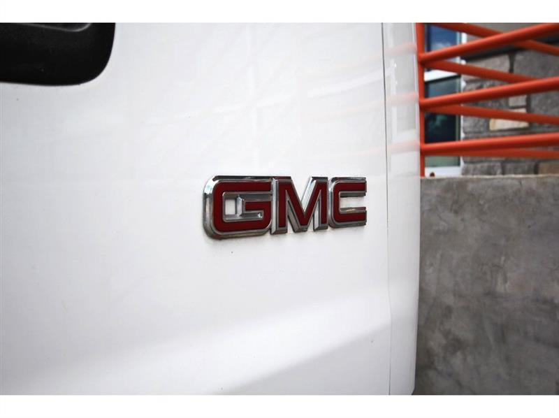 GMC Savana Cargo Van  2021
