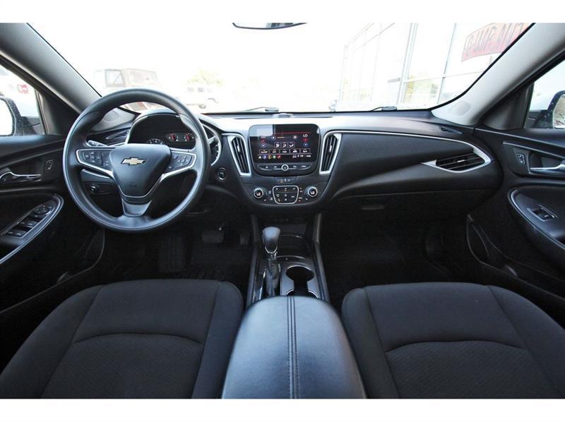 Chevrolet Malibu  2023