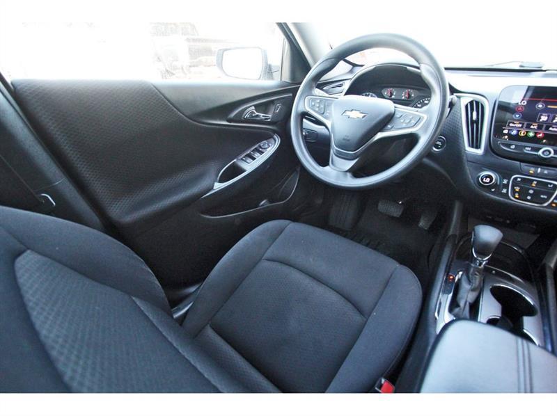 Chevrolet Malibu  2023