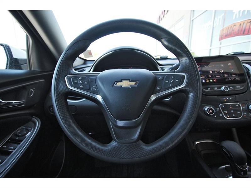 Chevrolet Malibu  2023