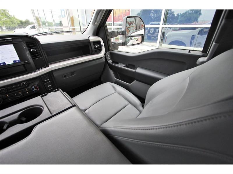 Ford Super Duty F-250 SRW  2023