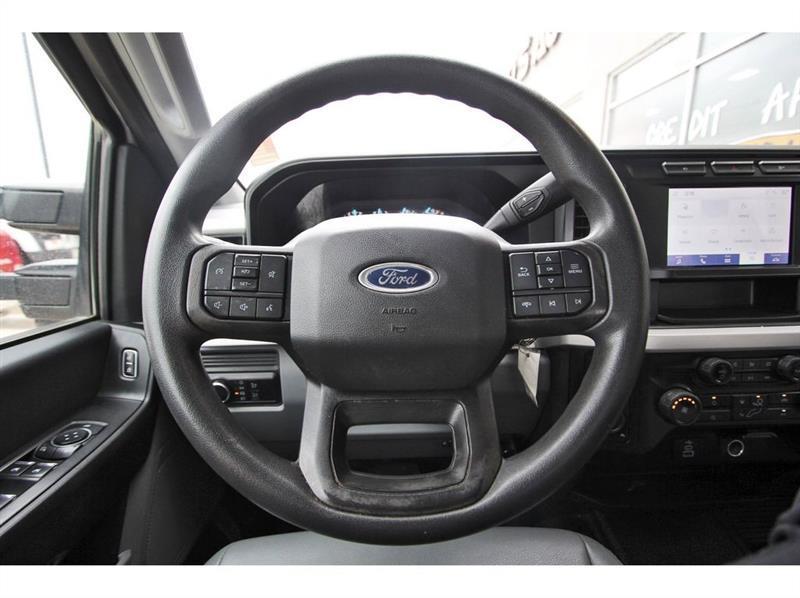Ford Super Duty F-250 SRW  2023