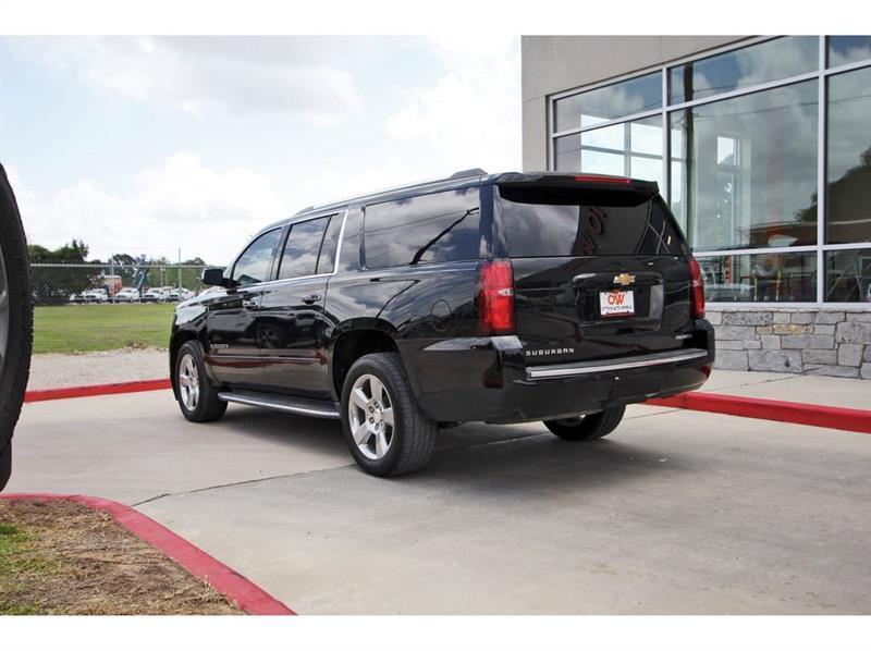 Chevrolet Suburban  2020