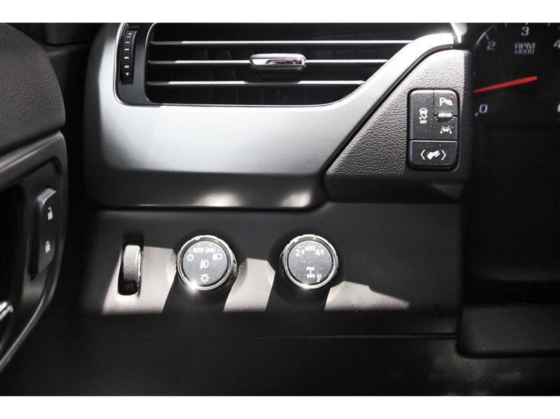 Chevrolet Suburban  2020