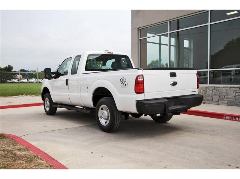 Ford Super Duty F-250 SRW  2013