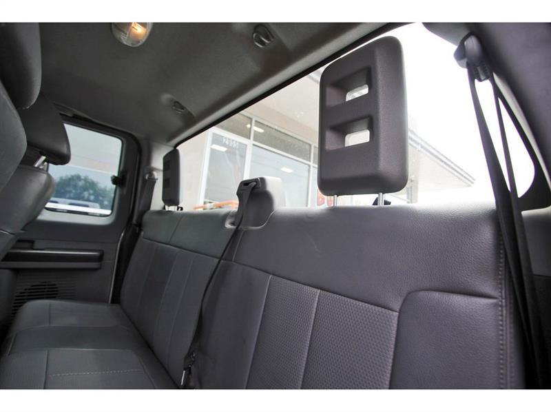 Ford Super Duty F-250 SRW  2013