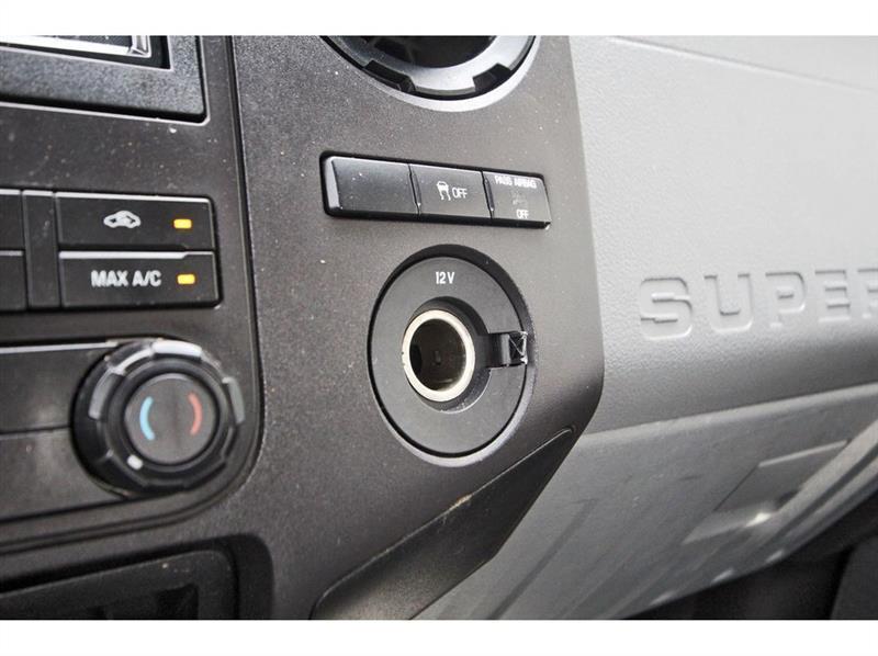 Ford Super Duty F-250 SRW  2013