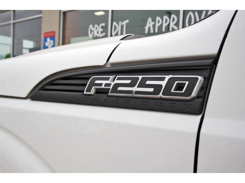 Ford Super Duty F-250 SRW  2013