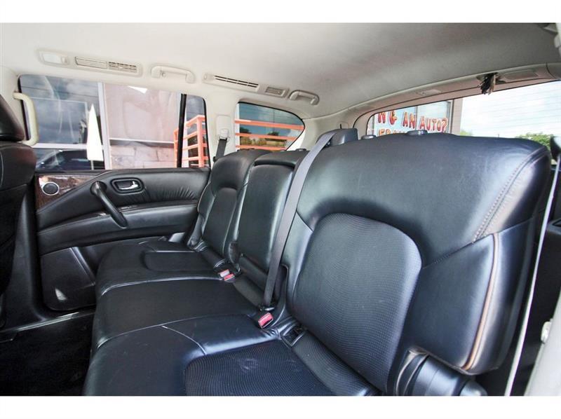Nissan Armada  2020