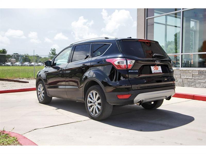 Ford Escape  2017