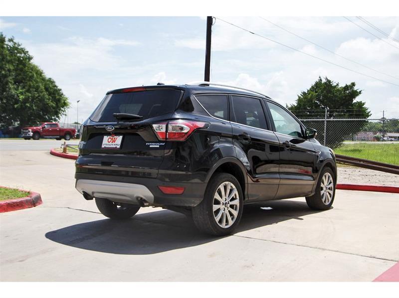 Ford Escape  2017