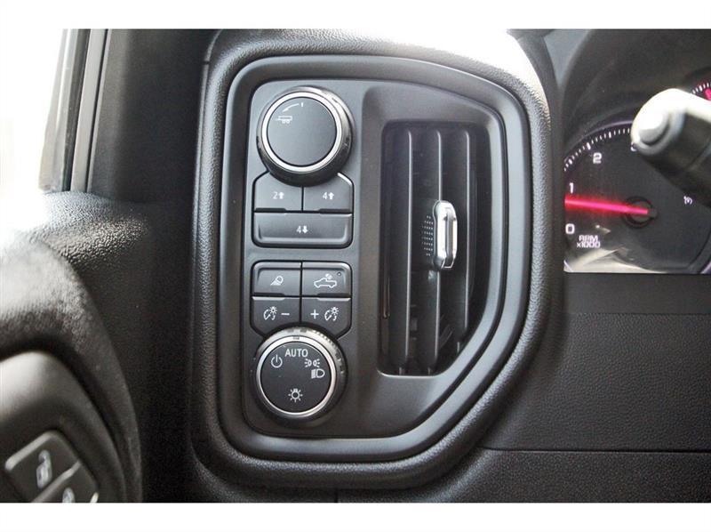 Chevrolet Silverado 2500HD  2025