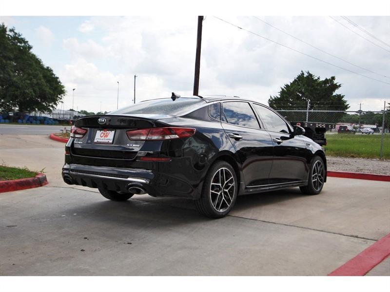 Kia Optima  2020