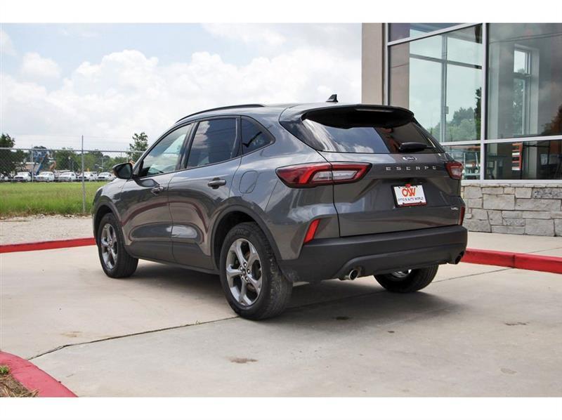 Ford Escape  2025