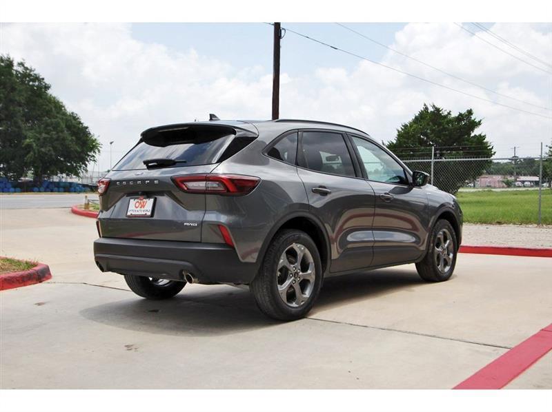 Ford Escape  2025