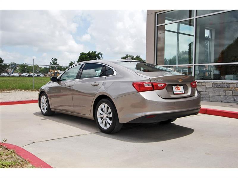 Chevrolet Malibu  2023