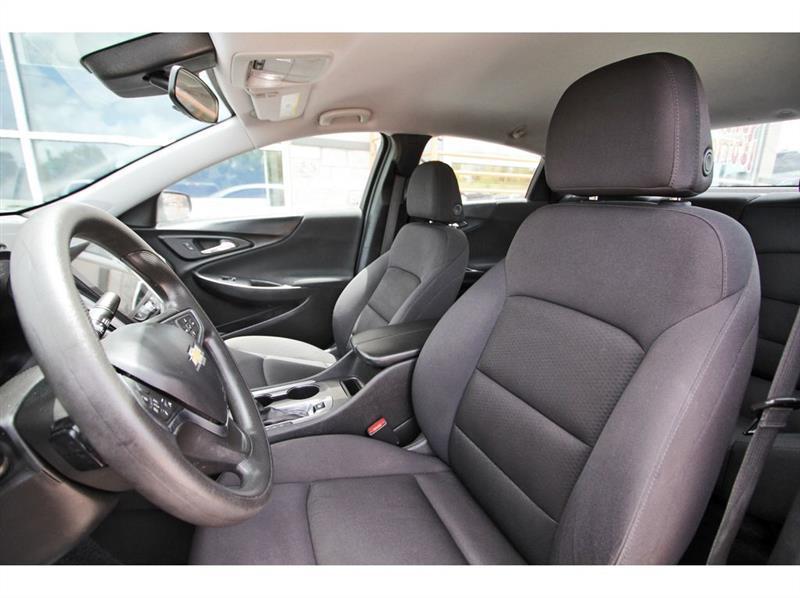 Chevrolet Malibu  2023