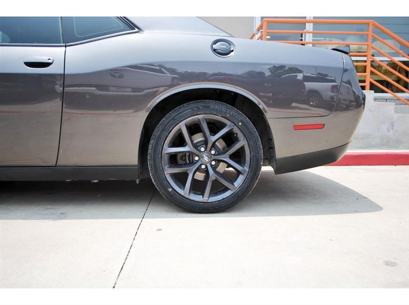 Dodge Challenger  2020