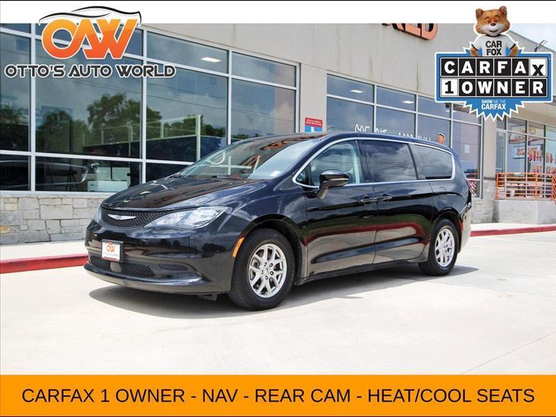 2024 Chrysler Voyager LX