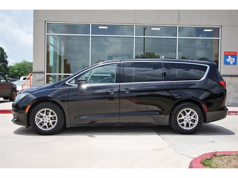 Chrysler Voyager  2024