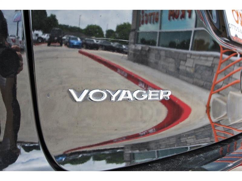 Chrysler Voyager  2024