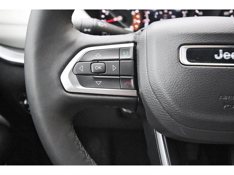 2025 Jeep Compass Limited - Photo 15
