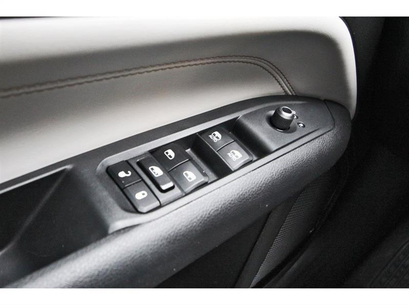 2025 Jeep Compass Limited - Photo 18