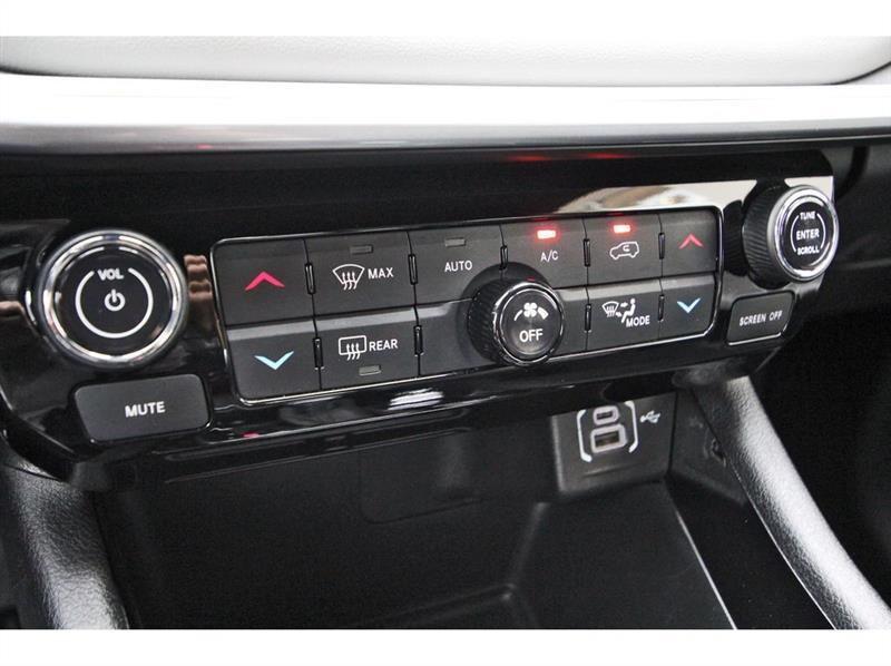 2025 Jeep Compass Limited - Photo 24
