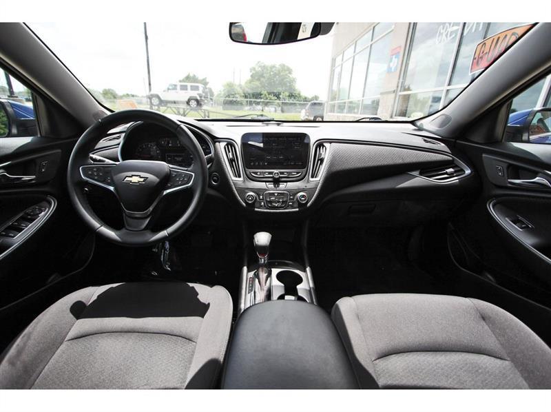 Chevrolet Malibu  2023