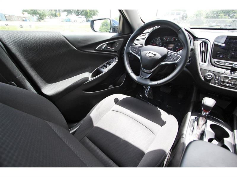 Chevrolet Malibu  2023