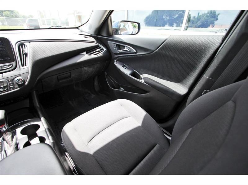 Chevrolet Malibu  2023