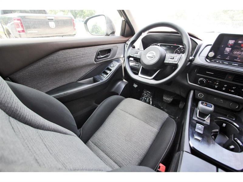 Nissan Rogue  2021