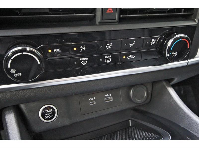 Nissan Rogue  2021