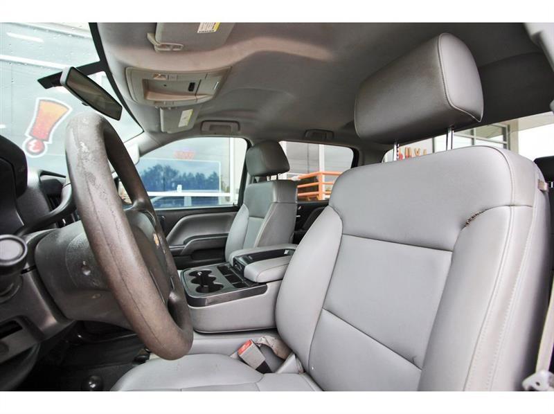 Chevrolet Silverado 2500HD Built After Aug 14  2015