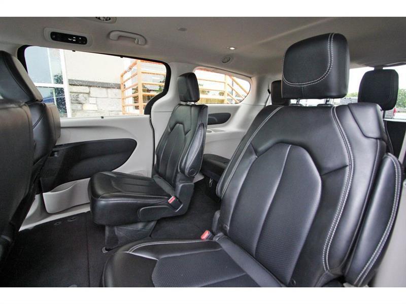 Chrysler Pacifica  2023
