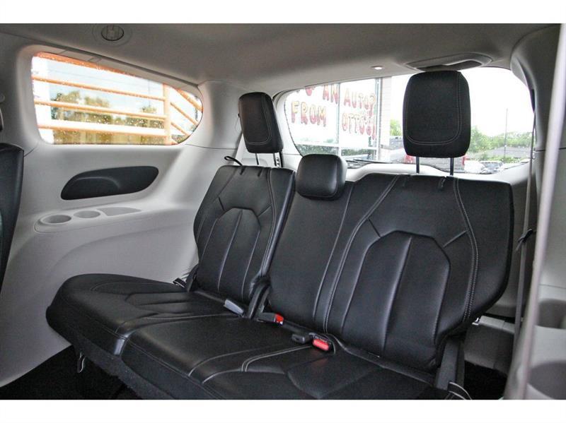 Chrysler Pacifica  2023