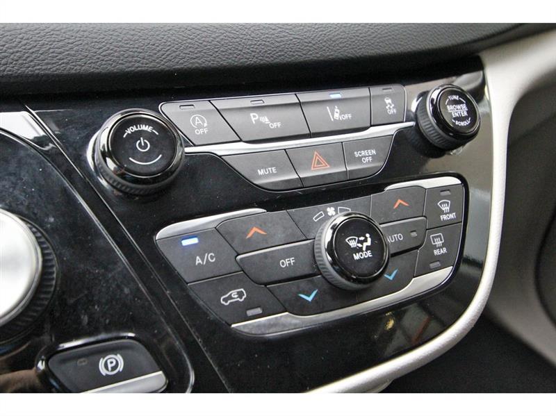 Chrysler Pacifica  2023