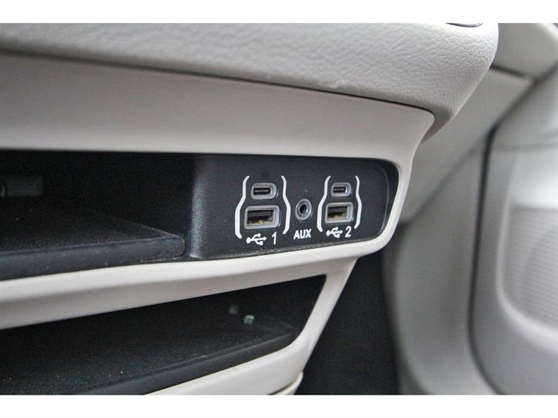 Chrysler Pacifica  2023