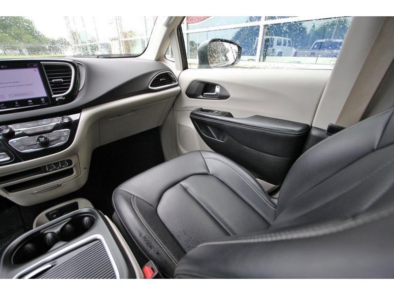 Chrysler Pacifica  2023