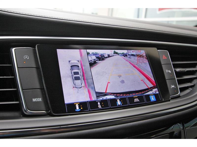 Buick Enclave  2022