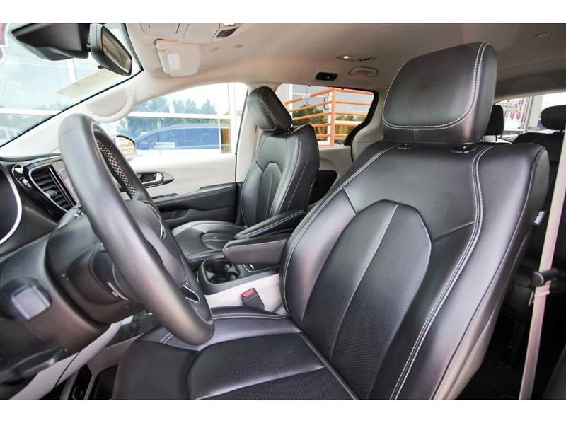 Chrysler Pacifica  2023