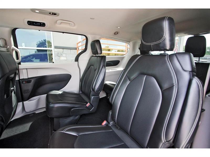 Chrysler Pacifica  2023