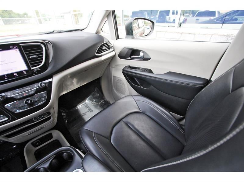 Chrysler Pacifica  2023