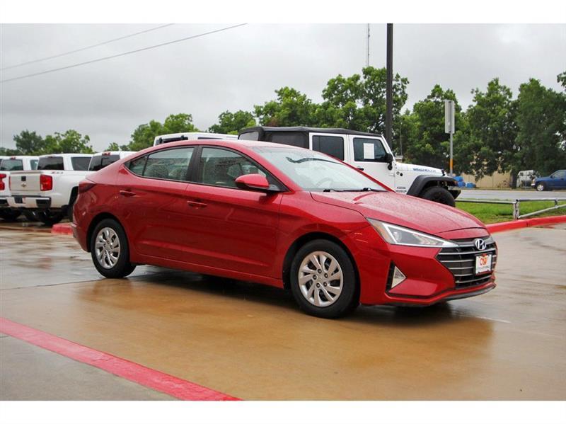 Hyundai Elantra  2020