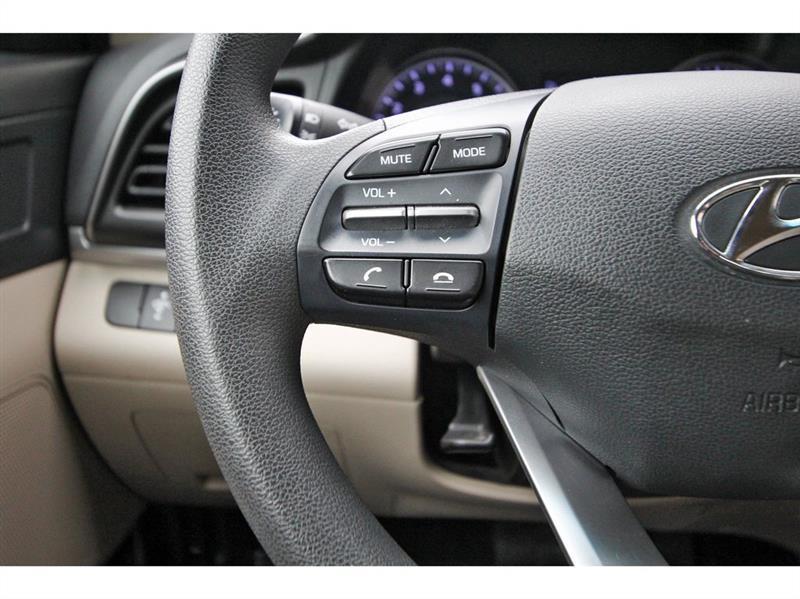 Hyundai Elantra  2020