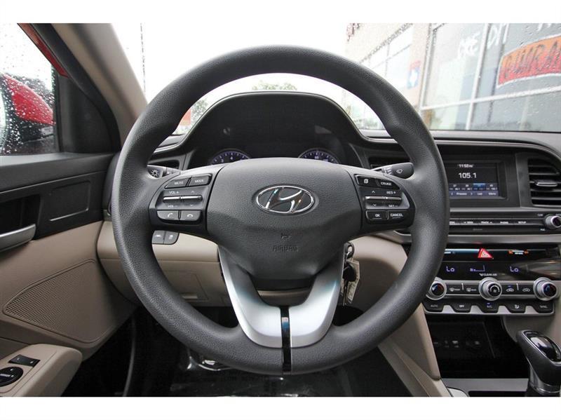 Hyundai Elantra  2020